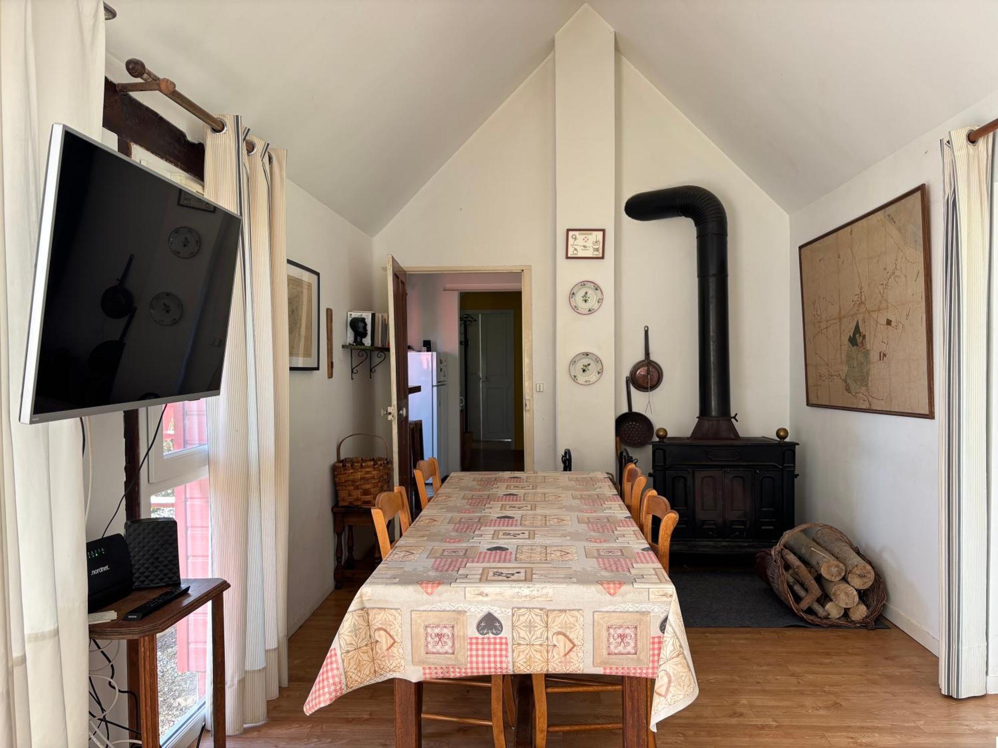 Maison De Campagne Lumineuse Spacieuse Dans Impasse Au Calme A Proximite D'Un Chateau Deux Verandas Grand Jardin Cabane Pour Velos, Pres Port En Bessin Et Bayeux, Proche Plages Du Debarquement Commes Εξωτερικό φωτογραφία