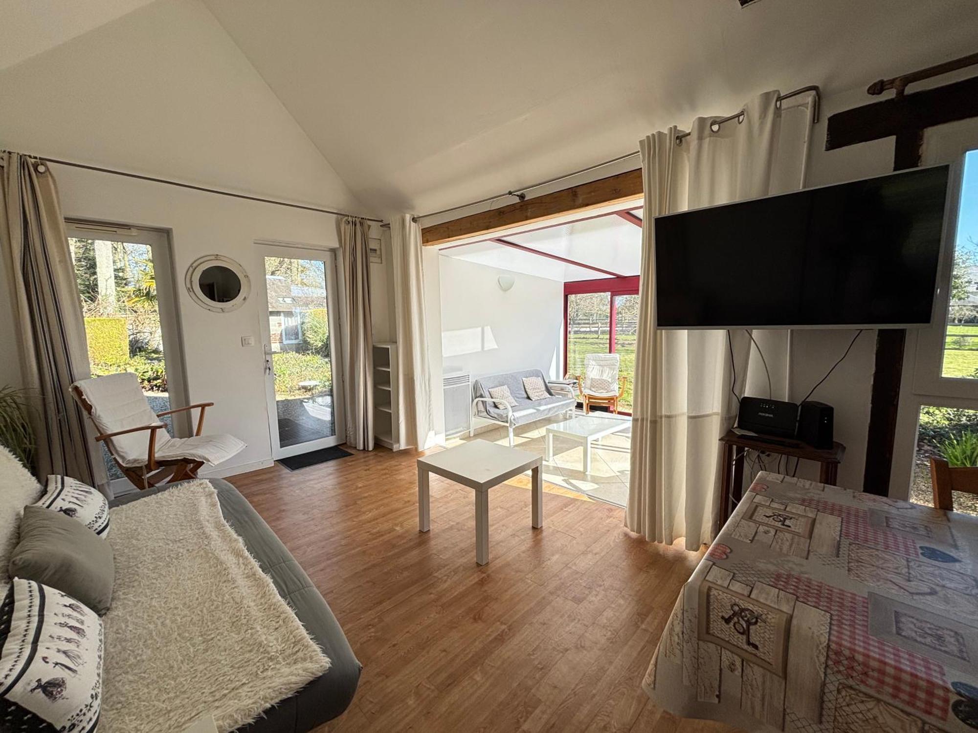 Maison De Campagne Lumineuse Spacieuse Dans Impasse Au Calme A Proximite D'Un Chateau Deux Verandas Grand Jardin Cabane Pour Velos, Pres Port En Bessin Et Bayeux, Proche Plages Du Debarquement Commes Εξωτερικό φωτογραφία