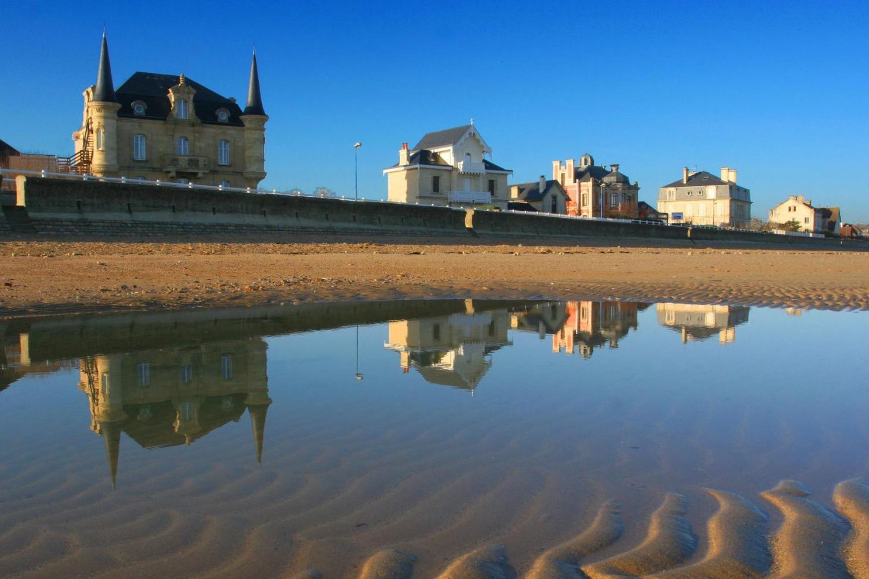 Maison De Campagne Lumineuse Spacieuse Dans Impasse Au Calme A Proximite D'Un Chateau Deux Verandas Grand Jardin Cabane Pour Velos, Pres Port En Bessin Et Bayeux, Proche Plages Du Debarquement Commes Εξωτερικό φωτογραφία